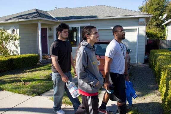 http://richmondconfidential.org/wp-content/uploads/2012/11/3boys1-1024x682.jpg